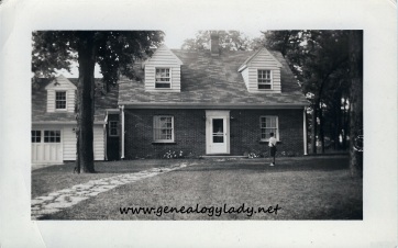 Yegerlehner home, E. Dunlop Street, Kentland, circa 1943
